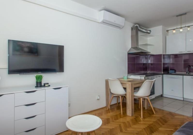 Michael Apartamento Omiš Exterior foto